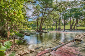 WW i102 Restful River Retreat